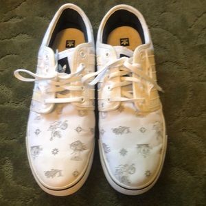 Mens Adidas White Canvas Sneakers Size 10.5  Nautical Theme